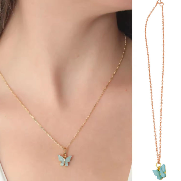 Detailed view of the Indo Glow charm chain necklace for women.