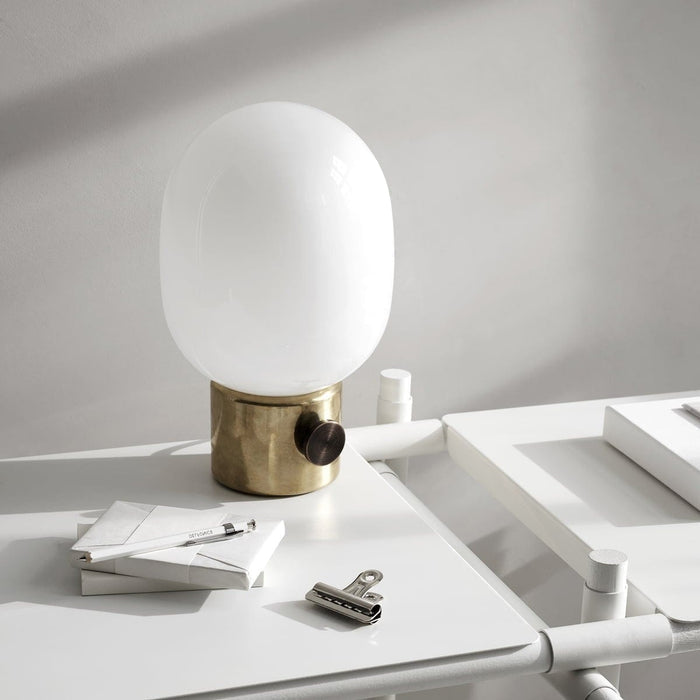 Lampe de table Menu - JWDA Metallic
